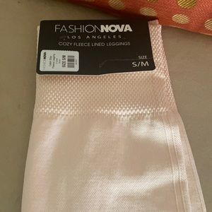 Fashion Nova leggings